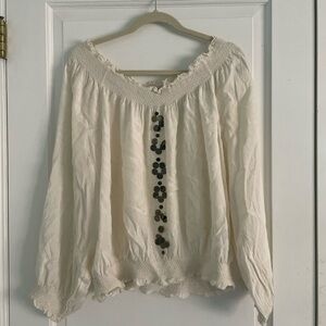 Beautiful silky bohemian style blouse, size large